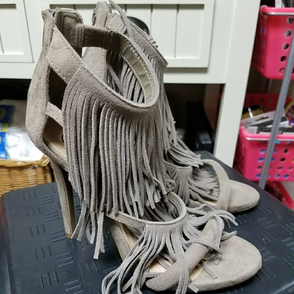 NWOT Candie's Fringed Heel